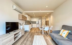 Can Cintet 2-1,Nuevo Apartamento Moderno en Besalú